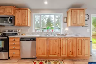 30610 Santiam Hwy, Lebanon, OR 97355 - Photo 11