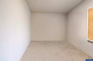 30610 Santiam Hwy, Lebanon, OR 97355 - Photo 29