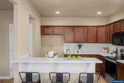 315 Benton Dr, Albany, OR 97321 - Photo 15