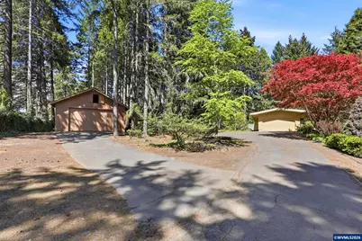 969 NW Camellia Dr, Corvallis, OR 97330 - Photo 3