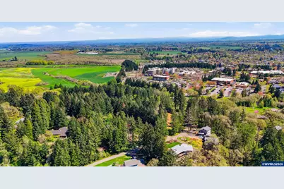 969 NW Camellia Dr, Corvallis, OR 97330 - Photo 45