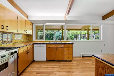 969 NW Camellia Dr, Corvallis, OR 97330 - Photo 17