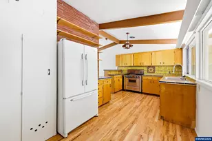 969 NW Camellia Dr, Corvallis, OR 97330 - Photo 19