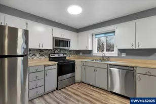 1629 Georgia Ave SE, Salem, OR 97302 - Photo 11