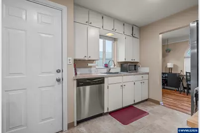 1030 Leffelle St SE, Salem, OR 97302 - Photo 9