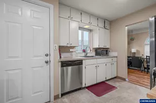 1030 Leffelle St SE, Salem, OR 97302 - Photo 9