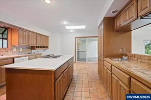 2369 Emerald Dr NW, Salem, OR 97304 - Photo 11