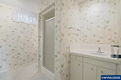 2369 Emerald Dr NW, Salem, OR 97304 - Photo 31