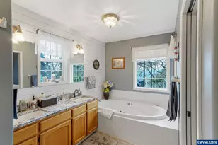 245 Edgewood Dr, Silverton, OR 97381 - Photo 19