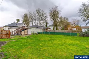 205 N 3rd St, Jefferson, OR 97352 - Photo 25