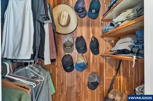 205 N 3rd St, Jefferson, OR 97352 - Photo 11