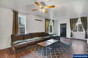 205 N 3rd St, Jefferson, OR 97352 - Photo 7