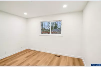 963 Vinyard Av NE, Salem, OR 97301 - Photo 17