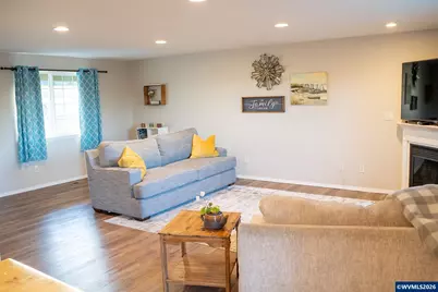 321 NE Carmen Pl, Corvallis, OR 97330 - Photo 7
