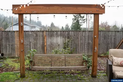 321 NE Carmen Pl, Corvallis, OR 97330 - Photo 41