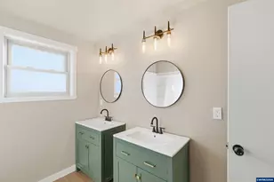 1480 S 4th St, Lebanon, OR 97355 - Photo 29