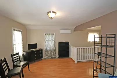 585 Hickory St NE, Salem, OR 97301 - Photo 5