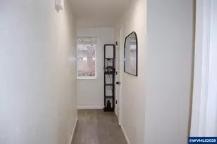 2240 Maplewood Dr S Dr, Salem, OR 97306 - Photo 11