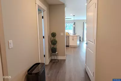 780 778 E Jefferson St, Stayton, OR 97383 - Photo 3