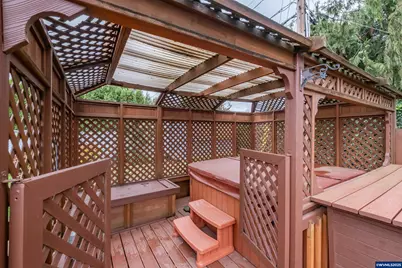 4433 41st Av NE, Salem, OR 97305 - Photo 11