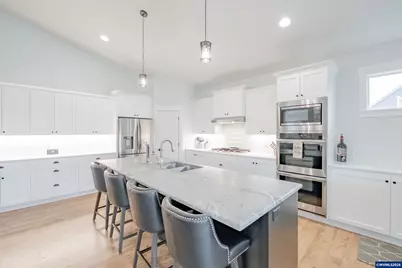 4752 Crown Ln, Albany, OR 97321 - Photo 11