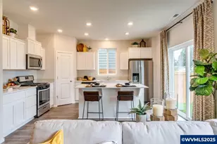 340 Greencrest St NE, Salem, OR 97301 - Photo 11