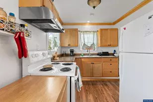 1321 SE Mill St, Roseburg, OR 97470 - Photo 33