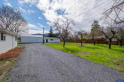 33001 Sand Ridge Rd, Lebanon, OR 97355 - Photo 37