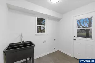 33001 Sandridge Rd, Lebanon, OR 97355 - Photo 31