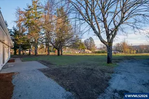 33001 Sandridge Rd, Lebanon, OR 97355 - Photo 33