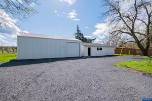 33001 Sandridge Rd, Lebanon, OR 97355 - Photo 41