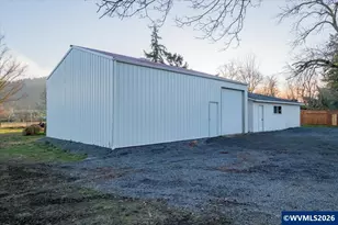 33001 Sandridge Rd, Lebanon, OR 97355 - Photo 37