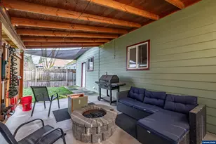 1196 S 7th St, Lebanon, OR 97355 - Photo 23