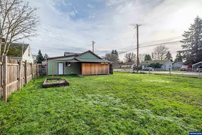 1196 S 7th St, Lebanon, OR 97355 - Photo 29