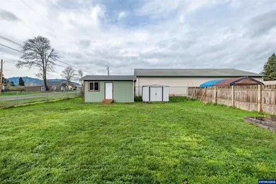 1196 S 7th St, Lebanon, OR 97355 - Photo 25