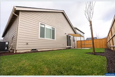447 Greencrest St NE, Salem, OR 97301 - Photo 27