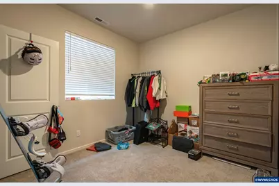 447 Greencrest St NE, Salem, OR 97301 - Photo 7