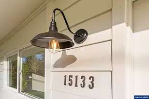 15133 SE Woodward St, Portland, OR 97236 - Photo 5