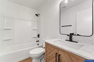 15133 SE Woodward St, Portland, OR 97236 - Photo 33