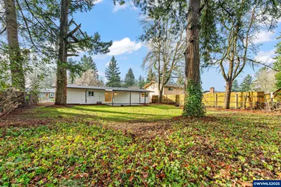 15133 SE Woodward St, Portland, OR 97236 - Photo 43