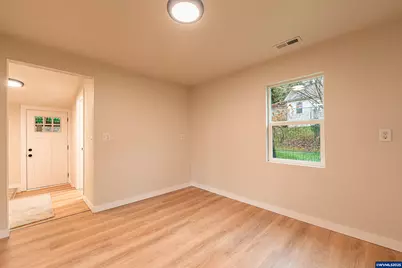 225 21st Av, Sweet Home, OR 97386 - Photo 11