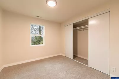 225 21st Av, Sweet Home, OR 97386 - Photo 7