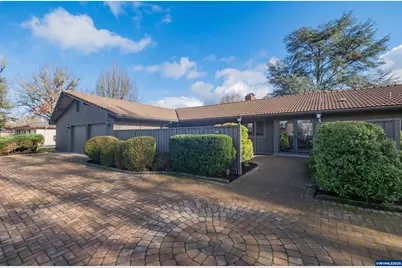 1555 NW 13th St, Corvallis, OR 97330 - Photo 3