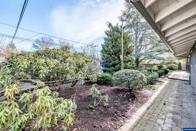 1555 NW 13th St, Corvallis, OR 97330 - Photo 45