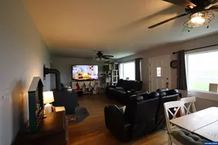 38696 Griggs Dr, Lebanon, OR 97355 - Photo 3