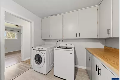 642 N 6th Av, Stayton, OR 97383 - Photo 15