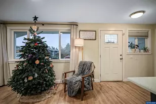 4748 Mall Ct NE, Salem, OR 97305 - Photo 5