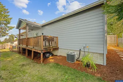 1194 SW Maple St, Dallas, OR 97338 - Photo 35