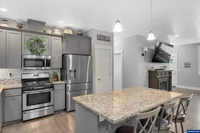 1194 SW Maple St, Dallas, OR 97338 - Photo 13