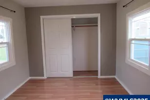 370 W B St, Lebanon, OR 97355 - Photo 7